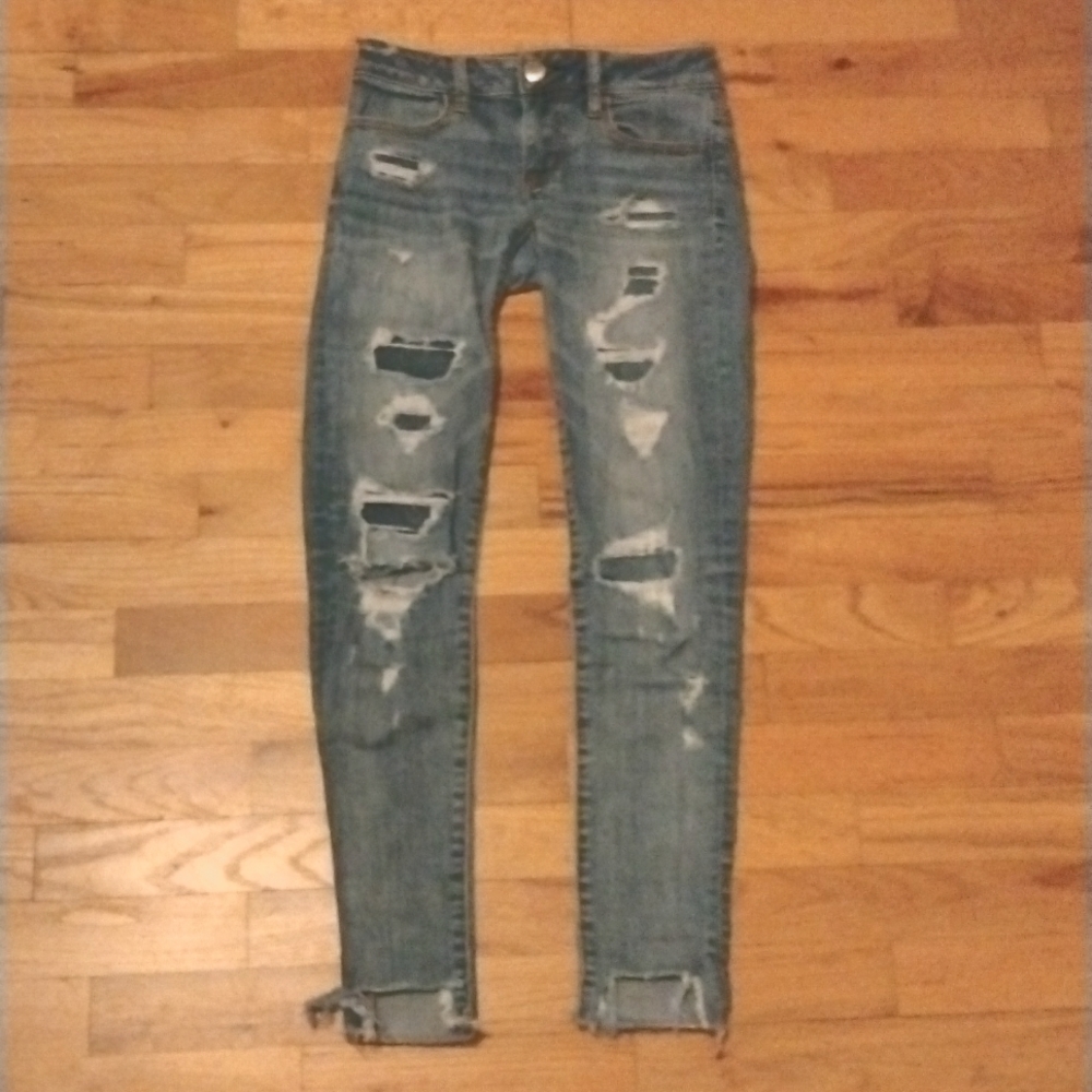 Ripped Skinny Jeans